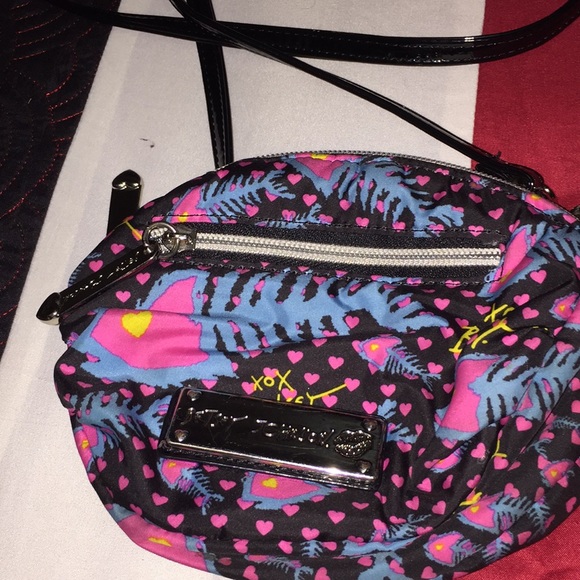 Betsey Johnson Handbags - Betsy Johnson crossbody small purse